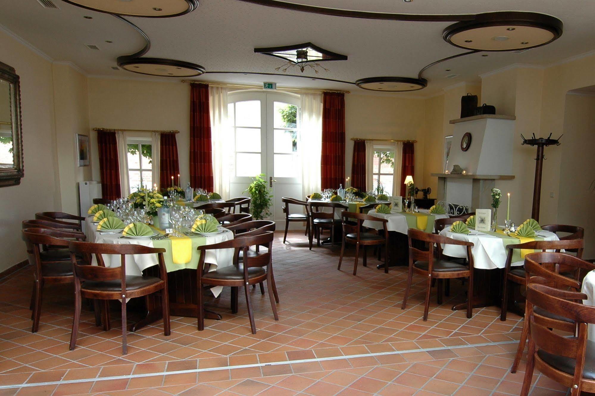 Altes Landhaus Lingen Ngoại thất bức ảnh